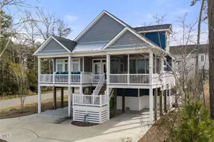 1607 E Yacht Dr, Oak Island, NC 28465 - Photo 1