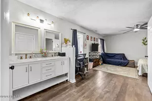 900 Dandridge Dr, Fayetteville, NC 28303 - Photo 14