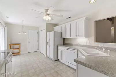 5243 Minnesota Drive SE, Southport, NC 28461 - Photo 12