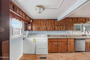 307 Dobbs St, Hertford, NC 27944 - Photo 14