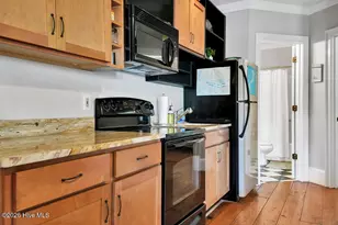 102 S 2nd St, Wilmington, NC 28401 - Photo 12