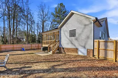 110 Oak Street, Pine Level, NC 27568 - Photo 10