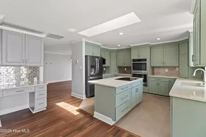 995 Chadwick Shores Drive, Sneads Ferry, NC 28460 - Photo 12