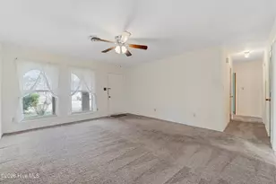 6002 E Red Oak Ct, Jacksonville, NC 28546 - Photo 8