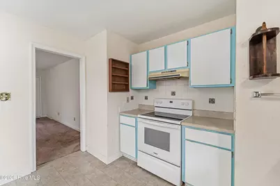 6002 E Red Oak Court, Jacksonville, NC 28546 - Photo 12
