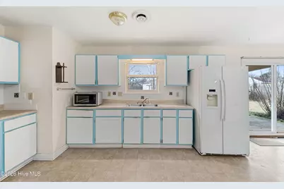 6002 E Red Oak Court, Jacksonville, NC 28546 - Photo 14