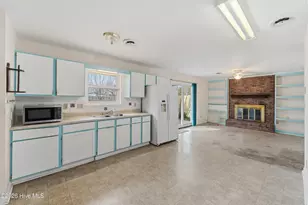 6002 E Red Oak Ct, Jacksonville, NC 28546 - Photo 4