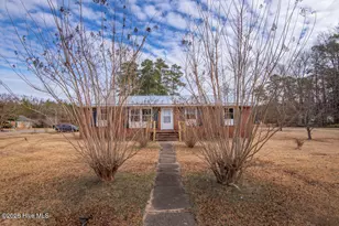 241 Cooke Cir, Rich Square, NC 27869 - Photo 2