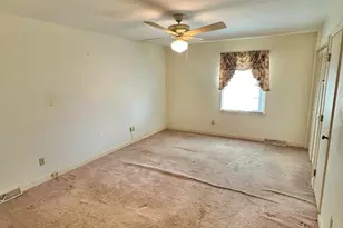 201 Pecan Dr, Elizabethtown, NC 28337 - Photo 20