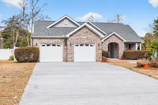 9116 Oak Ridge Plantation Dr SW, Calabash, NC 28467 - Photo 2