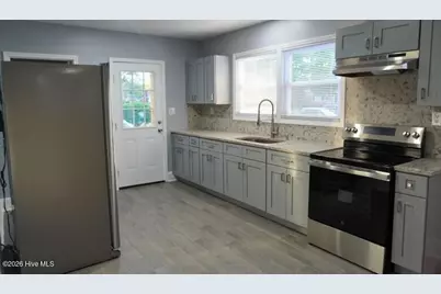 206 Thurston Drive W, Wilson, NC 27893 - Photo 2