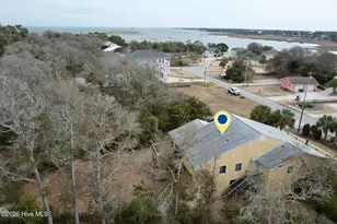 7028 Archers Creek Dr, Emerald Isle, NC 28594 - Photo 4