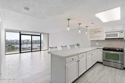 1080 Saint Joseph Street #Apt 2b, Carolina Beach, NC 28428 - Photo 4