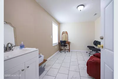 200 Southeast Boulevard, Clinton, NC 28328 - Photo 16