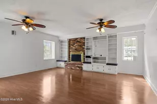201 Sycamore Dr, Beaufort, NC 28516 - Photo 6