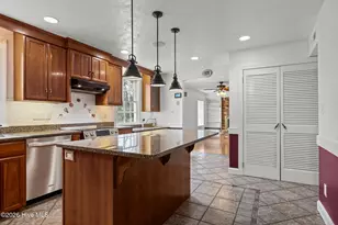 201 Sycamore Dr, Beaufort, NC 28516 - Photo 18