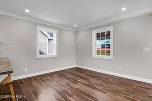 910 Walnut St, Wilmington, NC 28401 - Photo 6