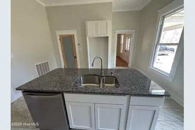 1005 W Church Street, Laurinburg, NC 28352 - Photo 12
