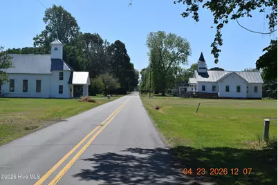 519 Church Street, Fairfield, NC 27826 - Photo 2