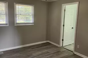 909 Adelaide Dr, Wilmington, NC 28412 - Photo 10