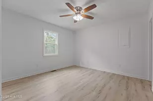 2557 Martin Luther King Dr, Elizabethtown, NC 28337 - Photo 16