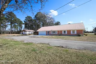 580 Koonce Fork Rd, Richlands, NC 28574 - Photo 2