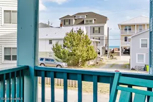 1404 Canal Dr, Carolina Beach, NC 28428 - Photo 16