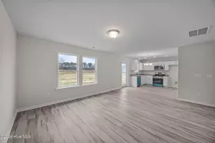 107 W Highland Ave, Kinston, NC 28501 - Photo 6