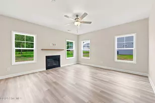 981 Rialto Ln, Ayden, NC 28513 - Photo 8