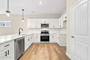 987 Rialto Ln, Ayden, NC 28513 - Photo 14