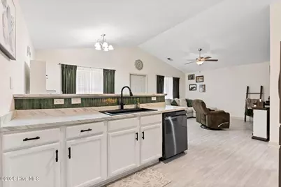 225 Lockwood Court, Hubert, NC 28539 - Photo 14
