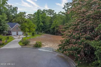 102 Cabot Circle, New Bern, NC 28560 - Photo 2