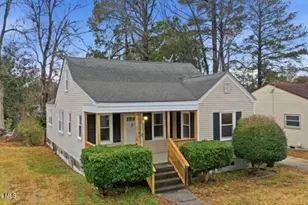 201 Harrell St, Elizabeth City, NC 27909 - Photo 1