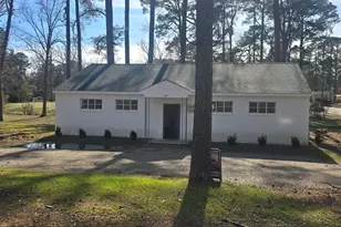 108 Park Dr, Enfield, NC 27823 - Photo 2