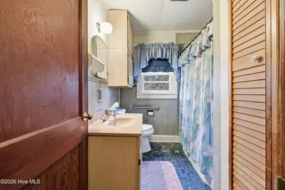 2407 Peartree Road, Elizabeth City, NC 27909 - Photo 14