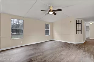 101 Lanier Ave, Rocky Point, NC 28457 - Photo 8