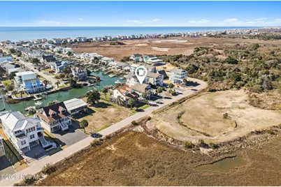172 Sailfish Street, Holden Beach, NC 28462 - Photo 8