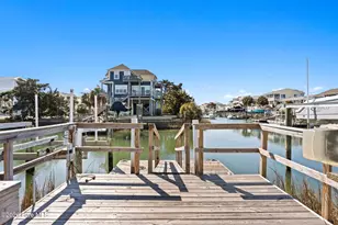 172 Sailfish St, Holden Beach, NC 28462 - Photo 38