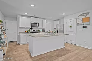 402 Folkstone Rd, Holly Ridge, NC 28445 - Photo 6