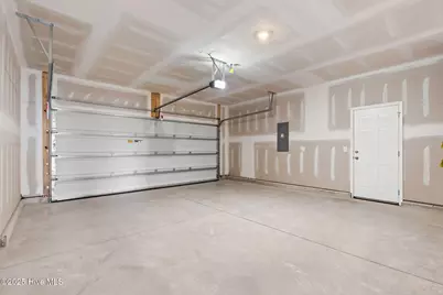 114 Nesbitt Court, Jacksonville, NC 28546 - Photo 6