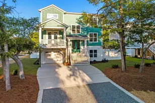 98 SE 43rd St, Oak Island, NC 28465 - Photo 2