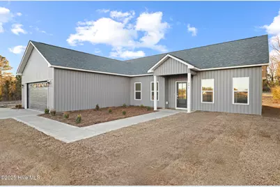 409 Wade Drive, Richlands, NC 28574 - Photo 2