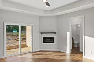 409 Wade Dr, Richlands, NC 28574 - Photo 4