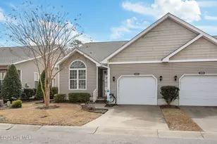 505 Village Green Dr, Morehead City, NC 28557 - Photo 2