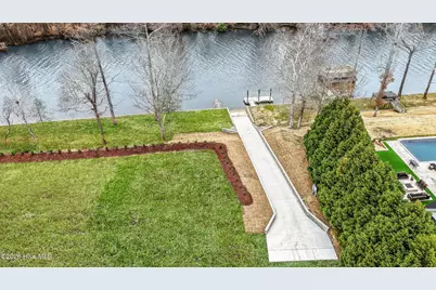 2827 Landing Circle, Grimesland, NC 27837 - Photo 80