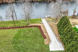 2827 Landing Cir, Grimesland, NC 27837 - Photo 80