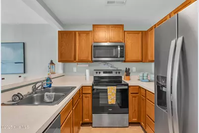 1437 Fort Fisher Boulevard S #Unit J3, Kure Beach, NC 28449 - Photo 12