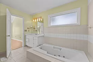 241 Windjammer W, Emerald Isle, NC 28594 - Photo 26