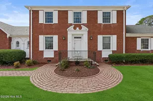 201 E Hargett St, Richlands, NC 28574 - Photo 2