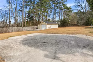 907 Thomas St, Rockingham, NC 28379 - Photo 24